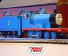 Эдвард, локомотив в синем имеет номер 2